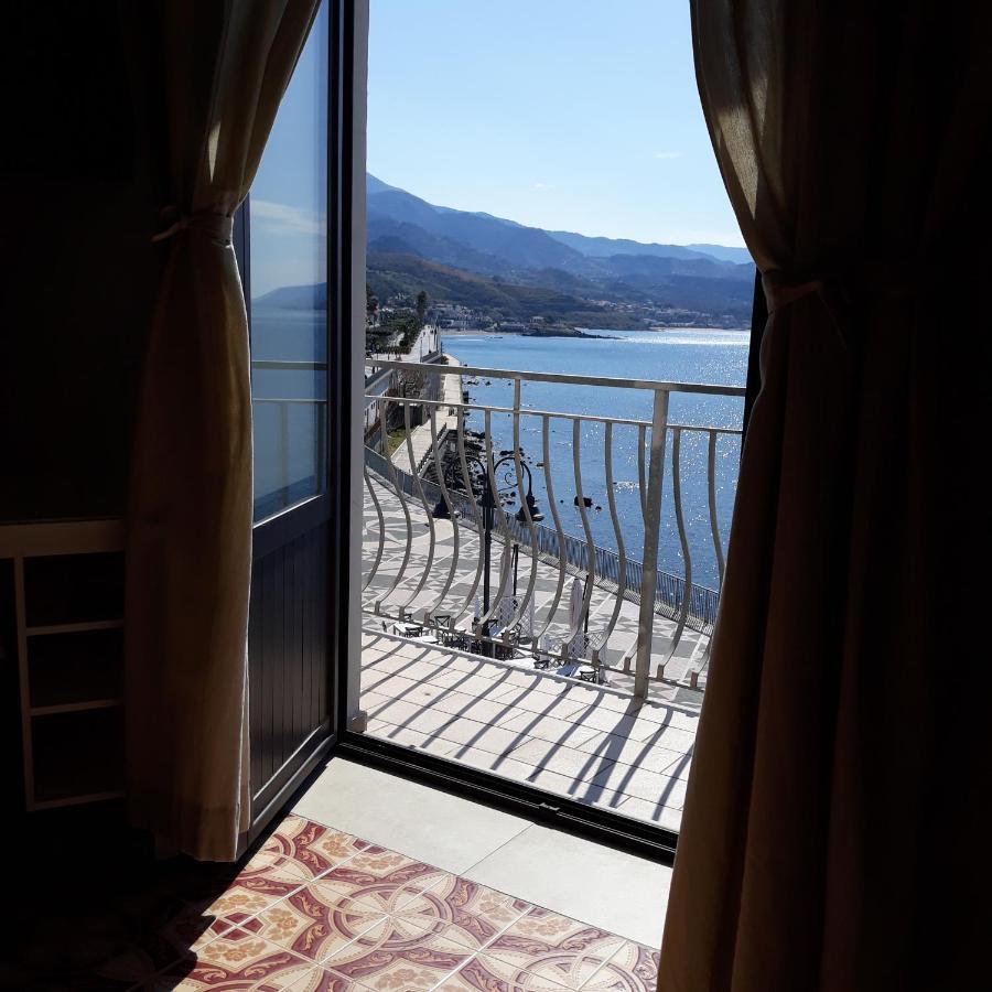 Il Molo Camere Per Vacanze Diamante Exterior foto